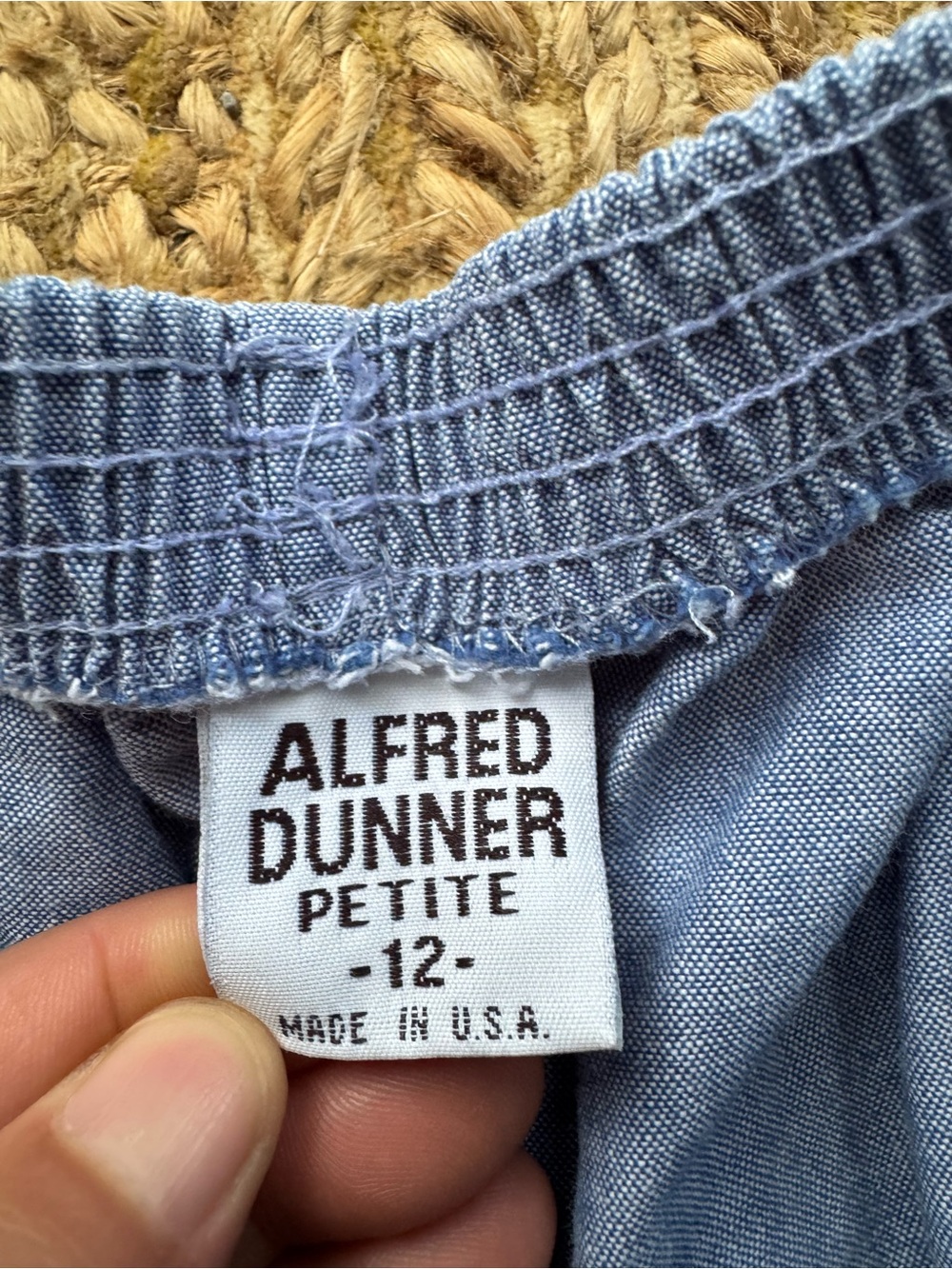 Vintage Alfred Dunner high waisted chambray shorts - Picture 3 of 8